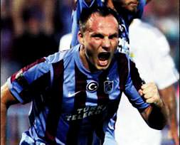 Glowacki derbide yok