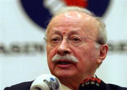 Oktay Ekşi'ye uyarı cezası