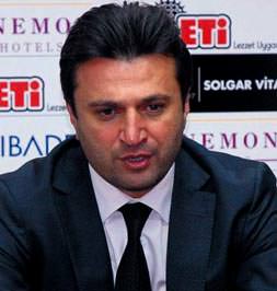 Menajerlik çoktan bitti