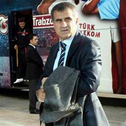 Ayaklarımız yere basmalı