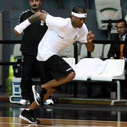 Allen Iverson ilk antrenmanına çıktı