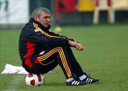 Galatasaray revizyona gidiyor