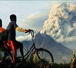 Merapi tam gaz