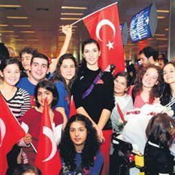 Sultanlara kral karşılama