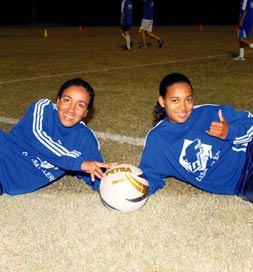 Kuşdilli sambacılar