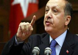 Tüm sokaklar kırmızı beyaz