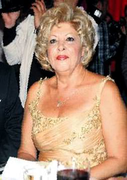 ’Demokrasi kadınsız’