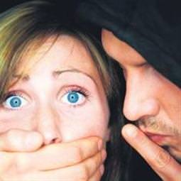 Ablasını alamadı kardeşini kaçırdı!