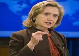 Clinton’ın açıklaması ertelendi