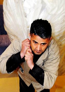 Hayatını çaldılar