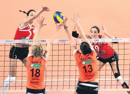 Vakıfbank 2’de 2 yaptı