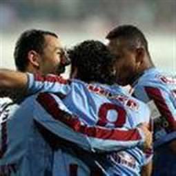 Trabzonspor koltuğu bırakmıyor