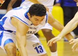 Fenerbahçe tam gaz lider