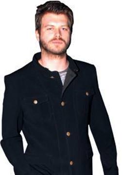 Kıvanç alışveriş turunda