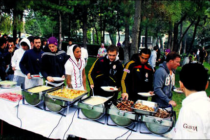 Çatlasın düşmanlar