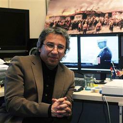 Can Dündar babasını kaybetti