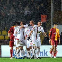 Aslan'ın buruk vedası