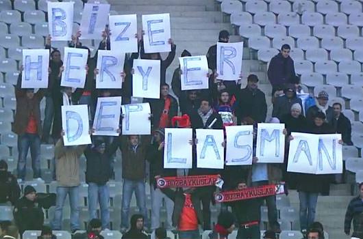 İşte herşeyi anlatan o pankart-1