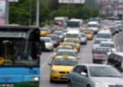 İETT, halk otobüsü ile çarpıştı