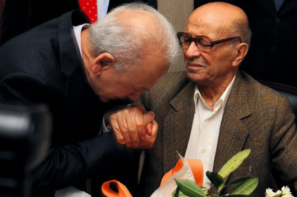 Cem'in dedesinden kız yurdu