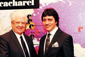 Aydınlı'dan dev imza