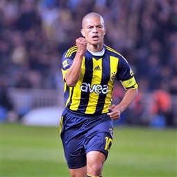 Gemiyi kaptan kurtardı