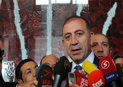 CHP'de kriz aşıldı