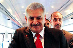 'Kara tren gecikir hızlı tren yetişir'