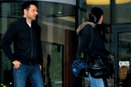 Sinan, genç aşık yaptı!