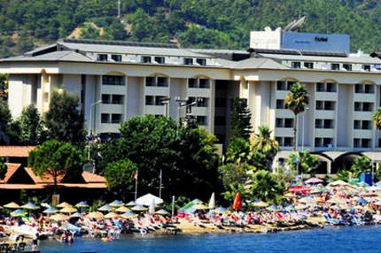 Marmaris Katarlı Şeyhi bekliyor