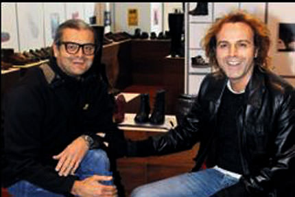 Dost, bu kez ayağa baktı