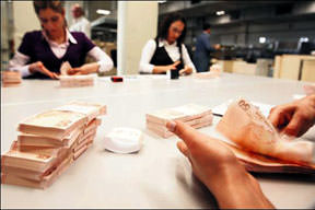 Asgari ücrete yüzde 10 zam