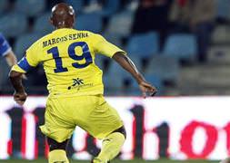 Marcos Senna sakat çıktı