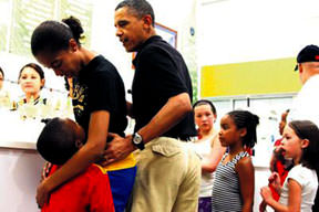 Obama ailesinin dondurma keyfi