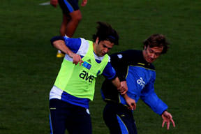 Uğur tekliflere kapalı