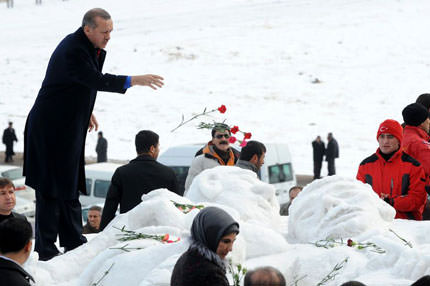 Şehit dedenin huzurunda