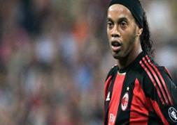 Ronaldinho takımını buldu