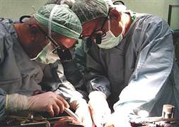 Fakirlerinkini zenginlere satıyor