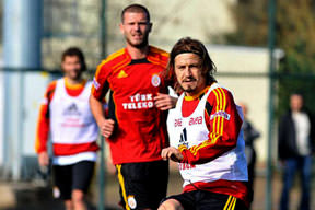 Ayhan'dan taraftara mesaj