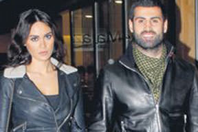 Demirel alışverişte