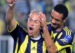 Alex bu haberi yalanladı