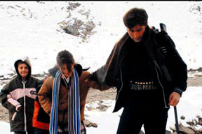 Öğrencinin kurtlarla dansı