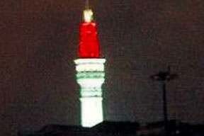 Kar kırmızısı kule!