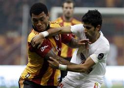 Galatasaraylılar onu alkışladı
