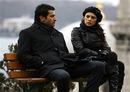 Ezel'in saati değişti!