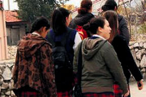 Eğitime 'etek boyu'