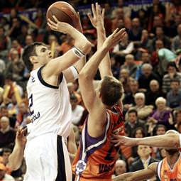 Fenerbahçe havlu attı