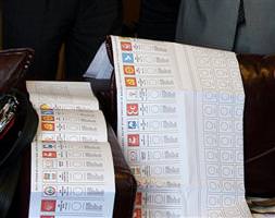 Seçime kaç parti katılacak?
