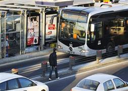 350 gün sonra metrobüs Beylikdüzü'nde