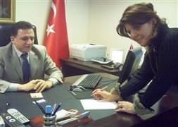 Ak Parti'ye sürpriz katılım